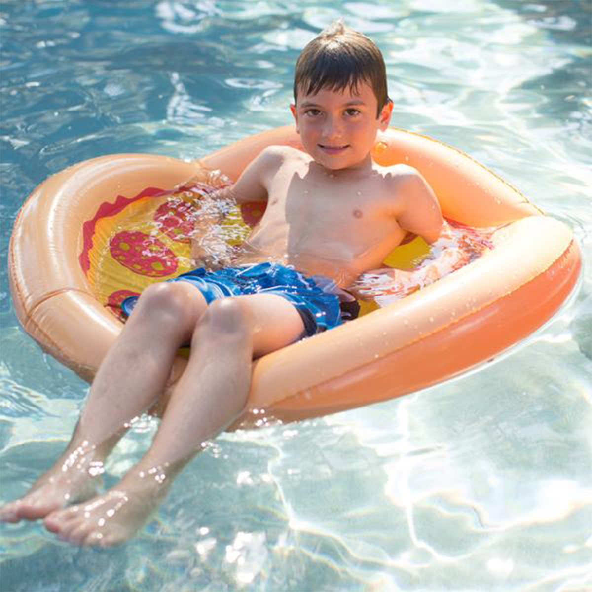 61526-pizza-pool-float-lifesytle-shot - Wham-O