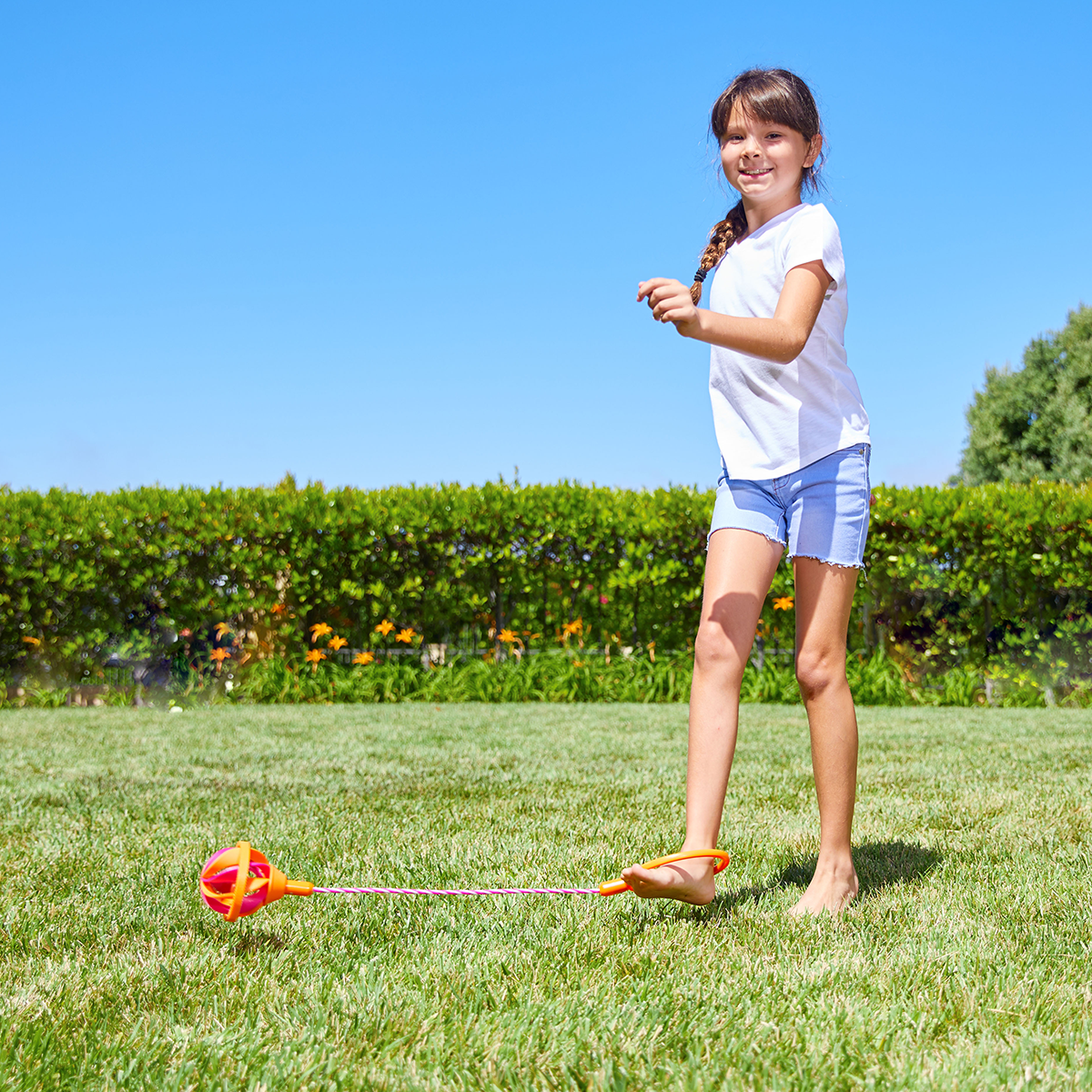 81219-hula-hoop-flexi-skiper-lifestyle-shot-1_33263d18-9d80-436e-a275-6ff323a5f2cd - Wham-O