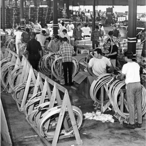 home-history-making-hoops_1x_36e59e95-5972-482b-8ca5-8a552fe5306e - Wham-O